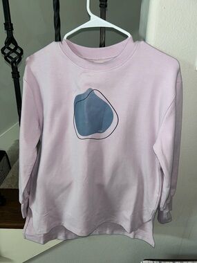 NWT The Sunday Collective Graphic Sweatshirt in Lavender Frost Sz 12Y